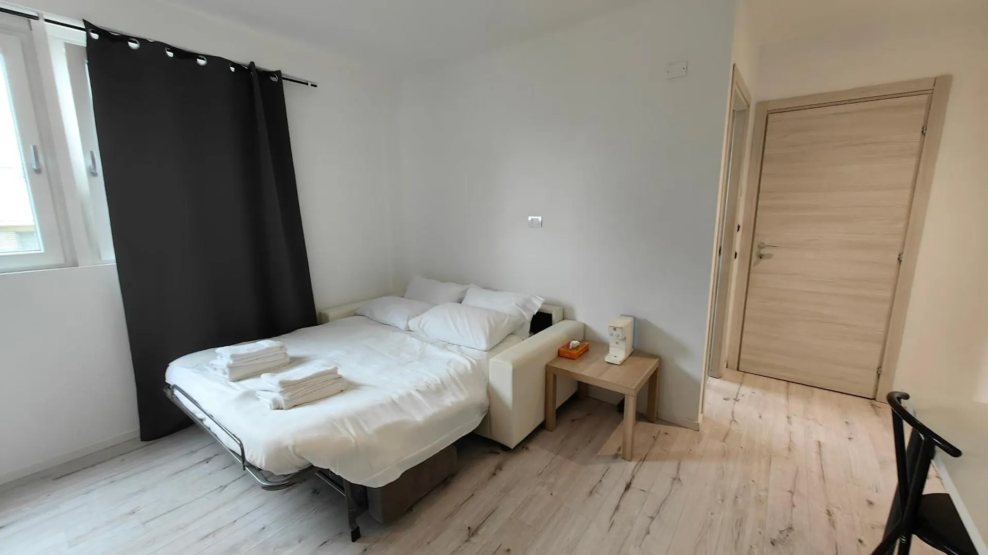 Apartment Milanforester Italy
